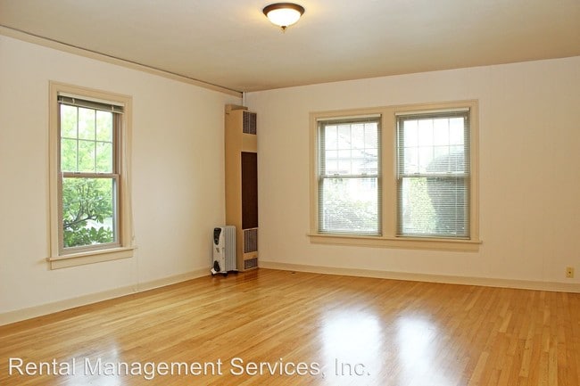 Building Photo - 1514 SE Bybee Blvd