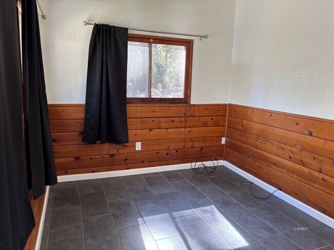 Foto del edificio - 26455 Delano Dr