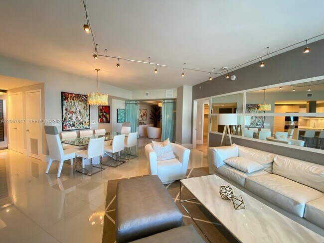 Foto del edificio - 17301 Biscayne Blvd