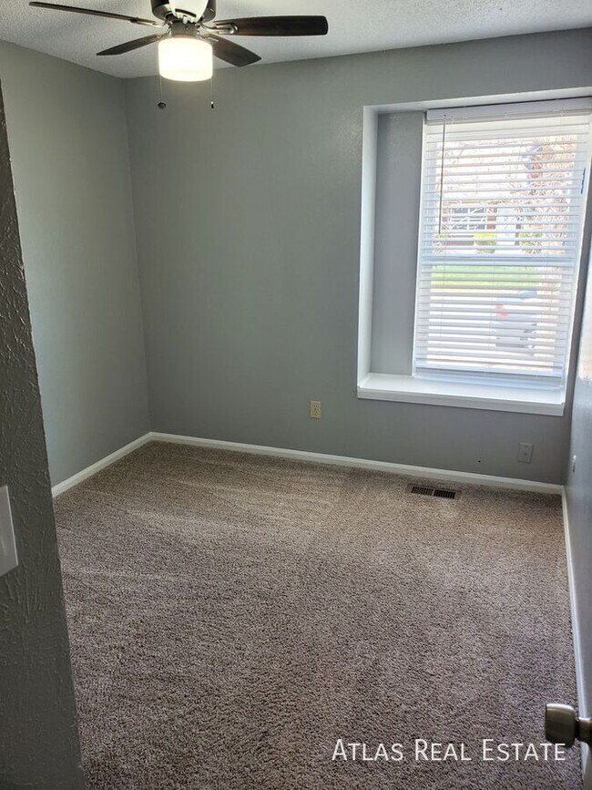Building Photo - 8484 Wheatgrass Cir
