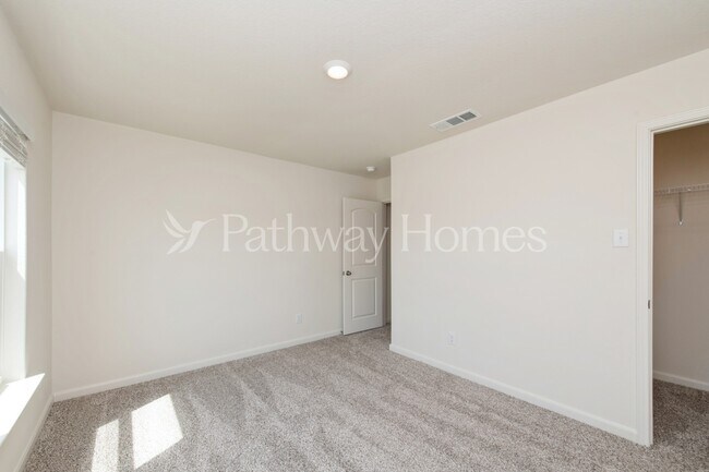 Building Photo - 917 Mountain Goat Ln