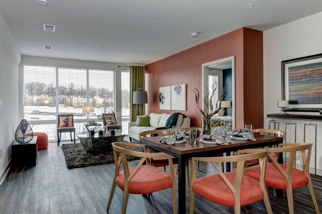 Building Photo - The Metropolitan Downtown Columbia