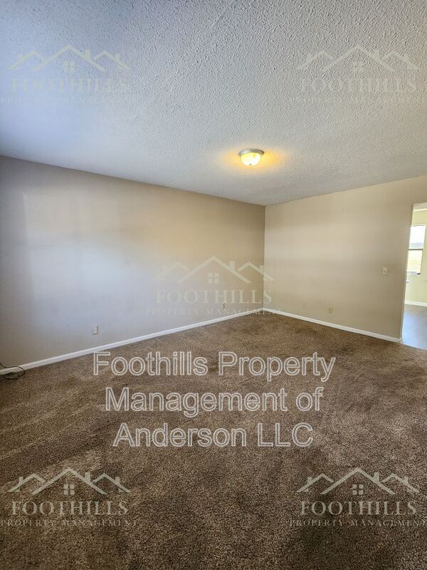 Foto del edificio - 108 Woodland Dr