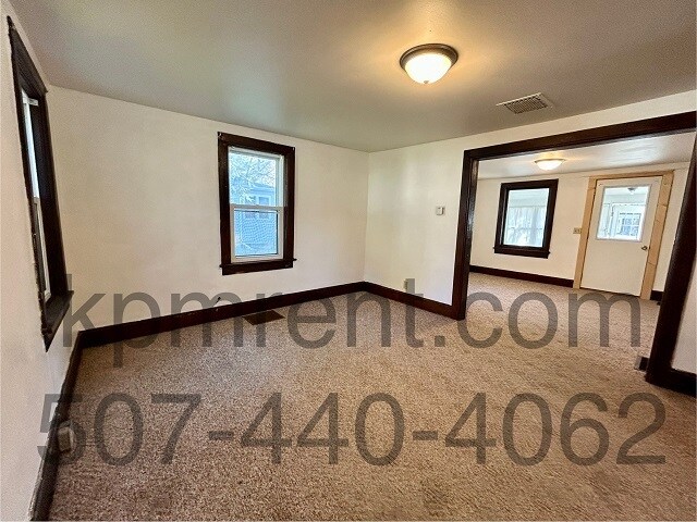 Foto del edificio - 621 Oak St