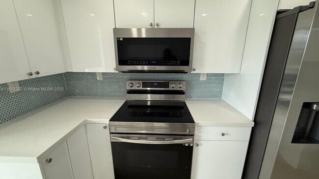 Foto del edificio - 16546 NE 26th Ave