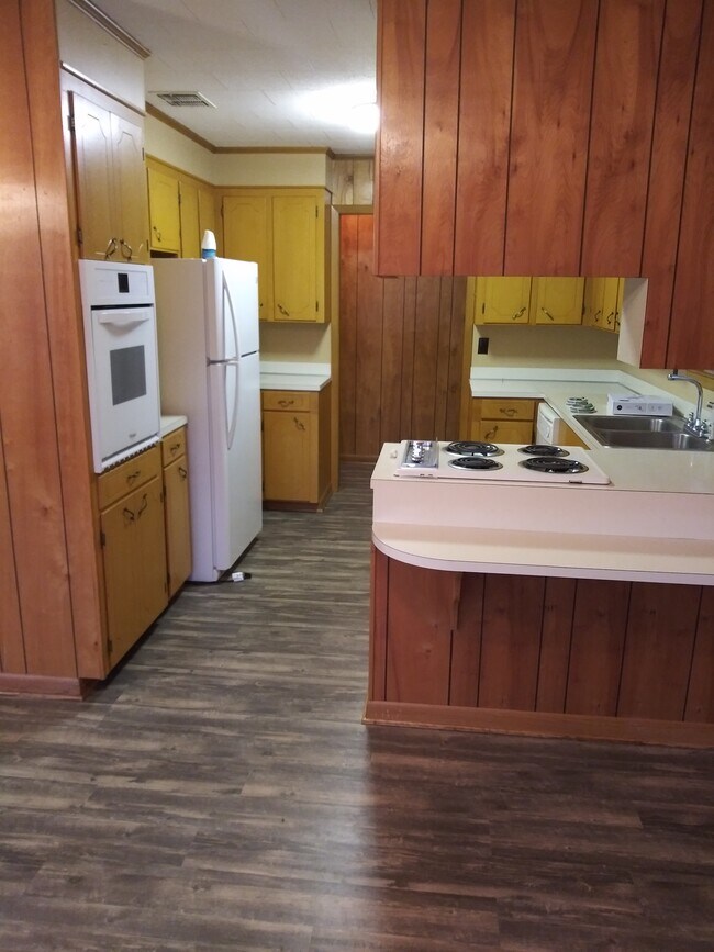 Foto del edificio - 509 Maxine Ave