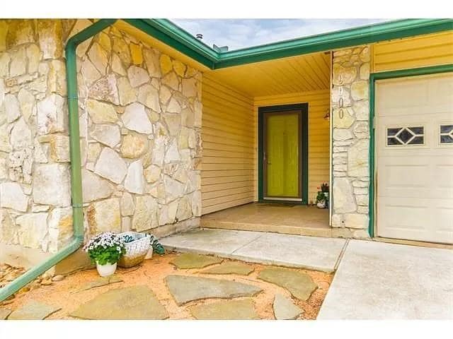 Building Photo - 9000 Jesse James Dr