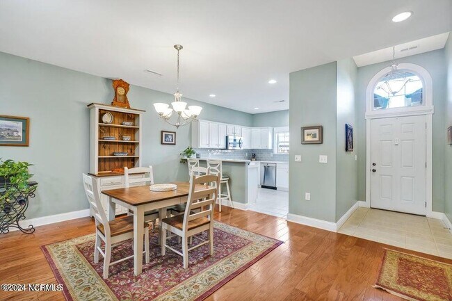Foto del edificio - 816 Greystone Ct