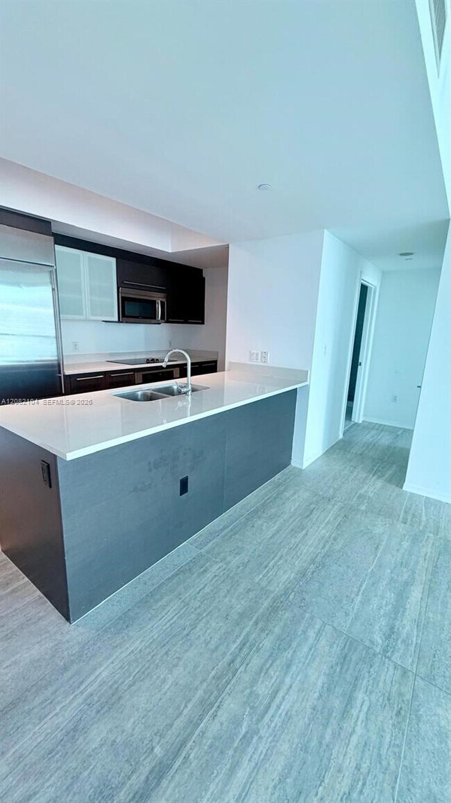Foto del edificio - 500 Brickell Ave