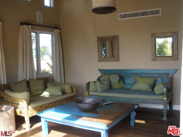 Building Photo - 6309 Sea Star Dr