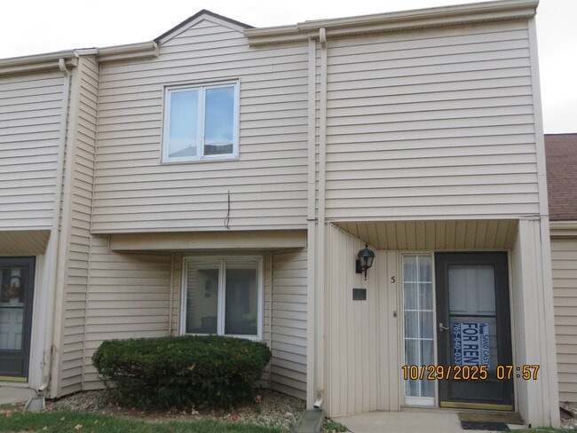 Building Photo - 2016 E 10th St