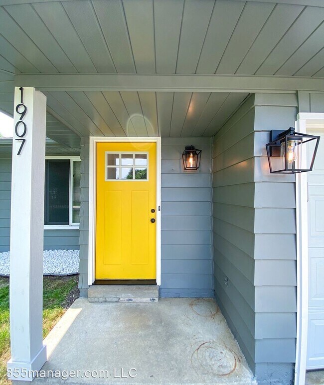Building Photo - 3 br, 1.5 bath House - 1907 Kirkton Dr