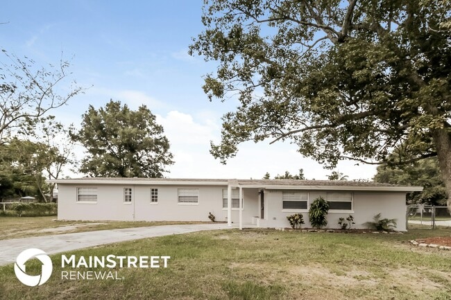 Building Photo - 8315 Calais Cir