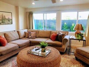 Building Photo - 2117 E Silver St