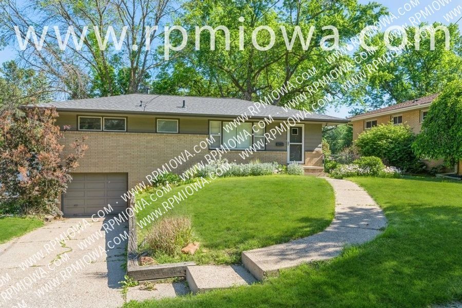 Foto principal - WELCOME HOME!! 3 Bedroom, 1 Bath Home in D...