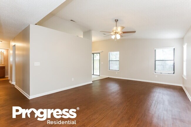 Building Photo - 2223 Destine Ln