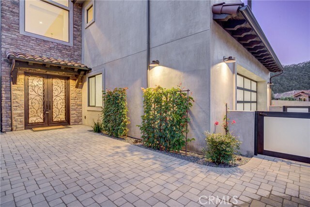 Foto del edificio - 5466 Shooting Star Ln