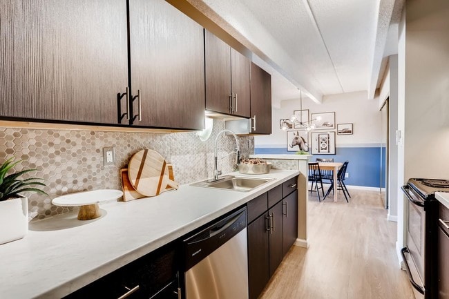 Elm at Panorama apartments — community photo - Elm at Panorama