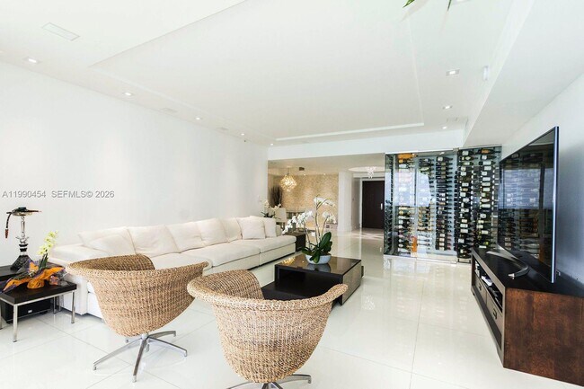 Foto del edificio - 16275 Collins Ave