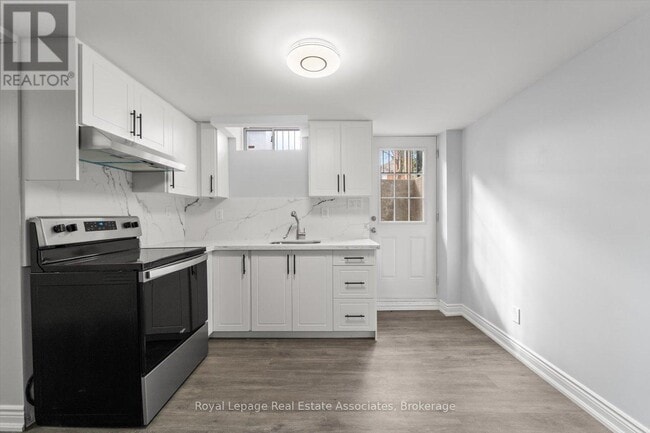 Building Photo - 1409 Grist Mill Ct