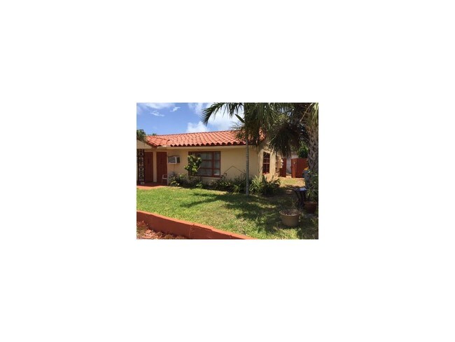 Building Photo - 401 Hibiscus Ave