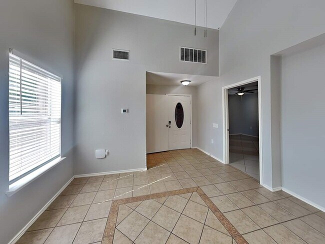 Foto del edificio - 18029 Belfry Pass