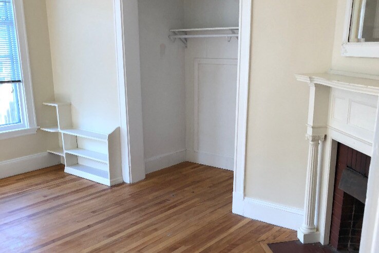 Primary Photo - 240 Brighton Ave