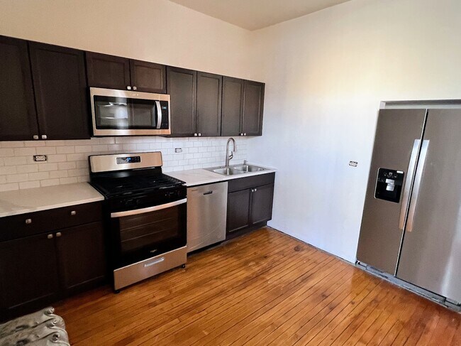 Foto del edificio - 3212 W Altgeld St