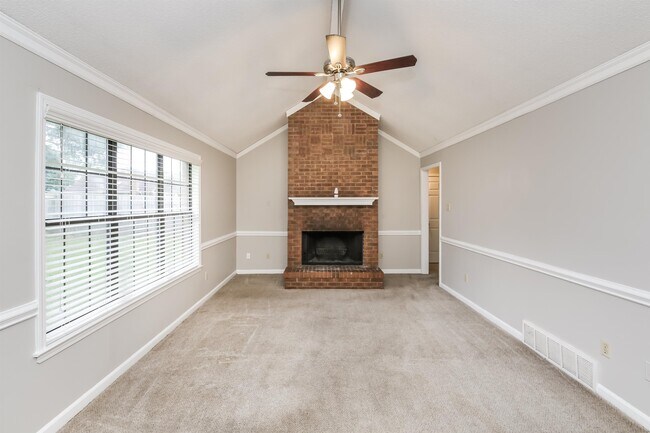 Foto del edificio - 7413 Kingsland Dr