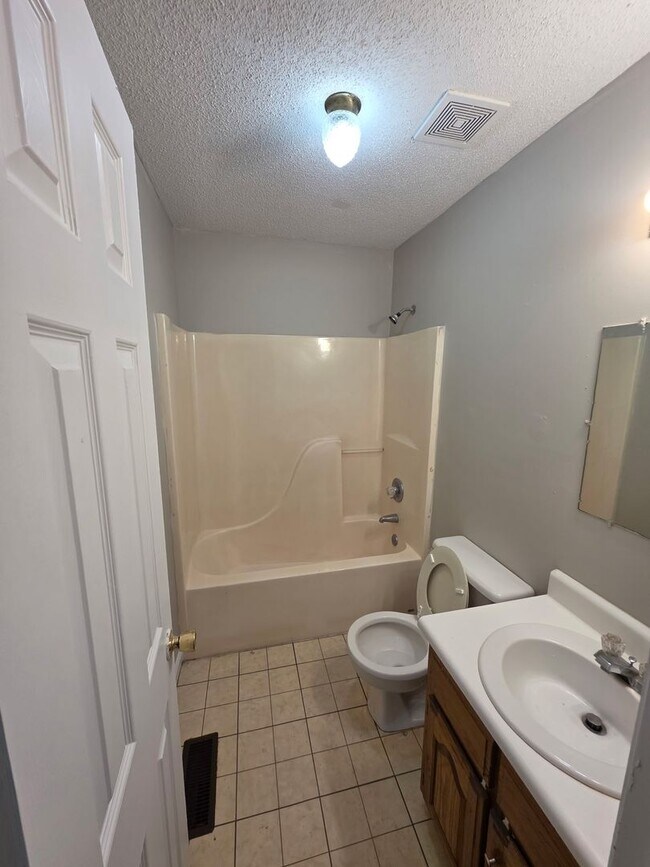 Foto del edificio - Mackenzie Lane Complex