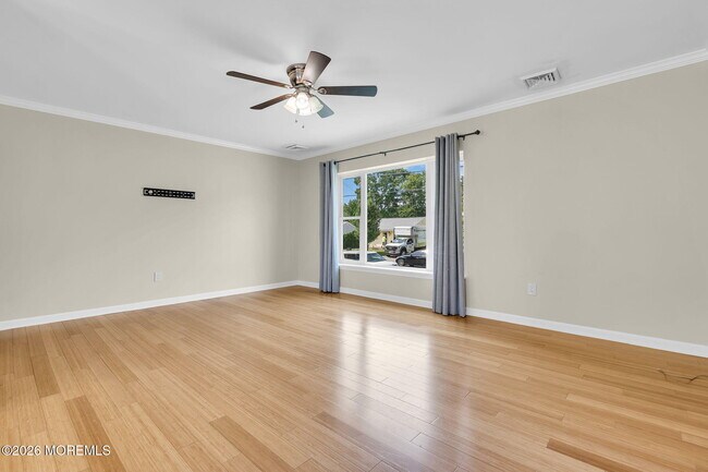 Building Photo - 785 Garfield Ave