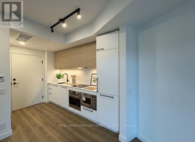 Photo du bâtiment - 1050 Eastern Ave