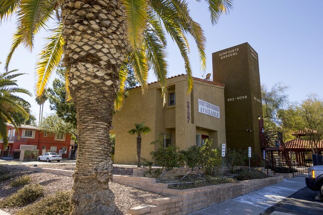 Recepción - Sunpointe Gardens Apartments