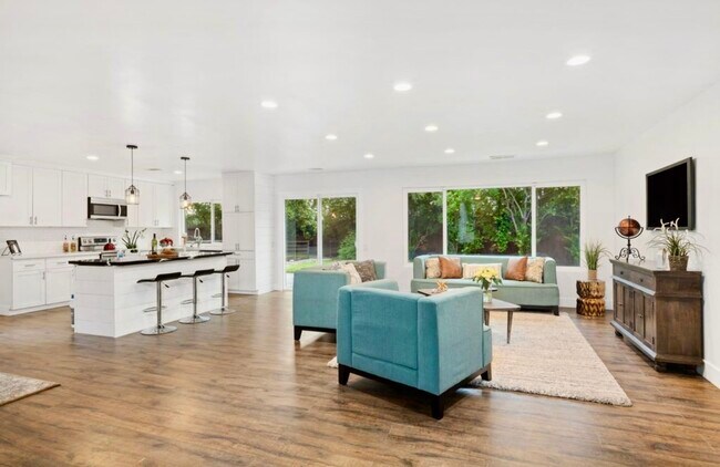Building Photo - 5336 Terrace Oak Cir