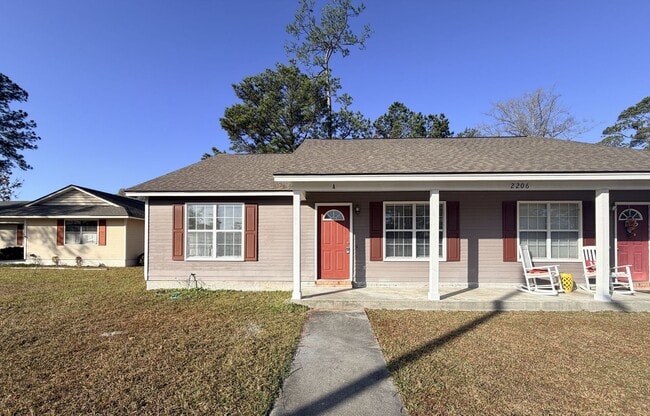 Building Photo - 2206 Pulaski Cir