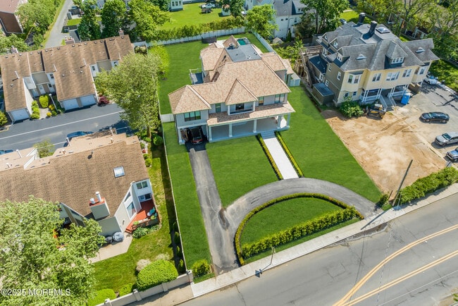 Building Photo - 68 Cedar Ave
