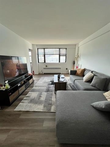 Foto principal - 6515 JFK Blvd E