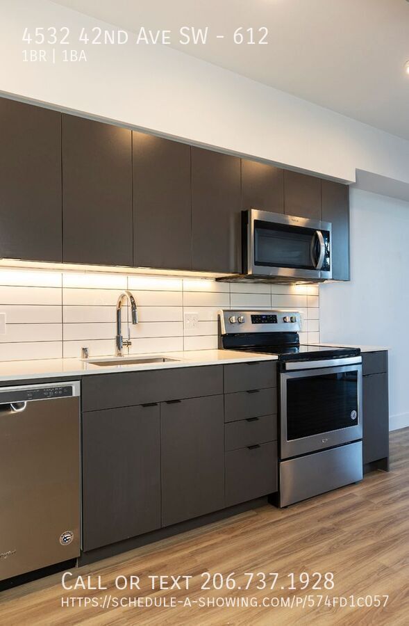 Photo - 4532 42nd Ave SW-612 Apartment