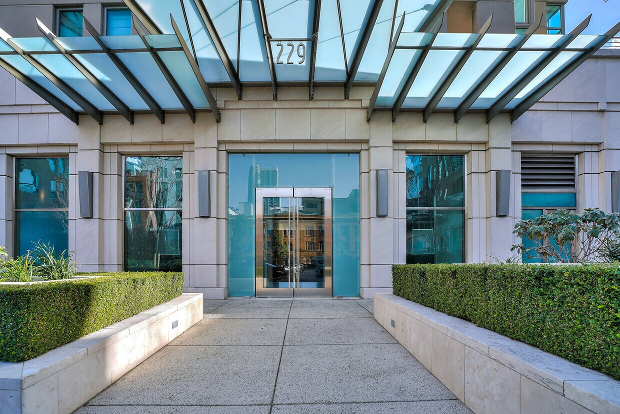Foto principal - 229 Brannan St