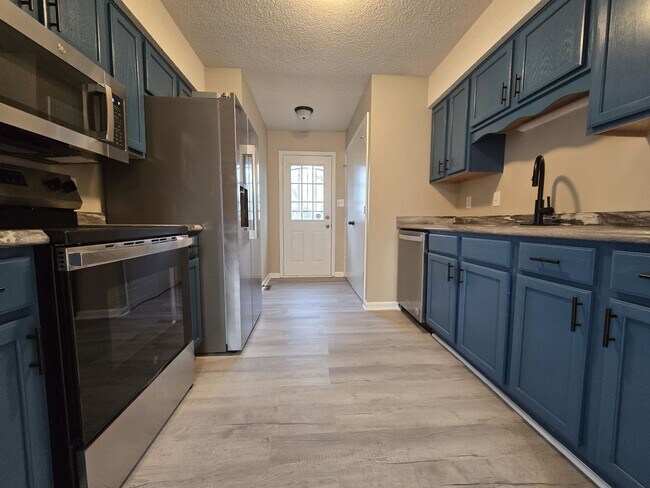 Foto del edificio - 3 Bedroom 2 Bathroom Home