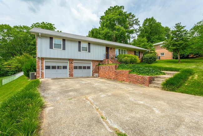 Foto del edificio - Beautiful East Brainerd Homes