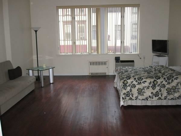 Building Photo - 47-49 West 55th Street