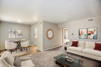 Building Photo - Lakeridge Heights