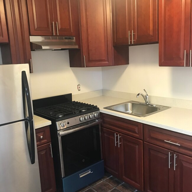 Building Photo - 165 Beaver St