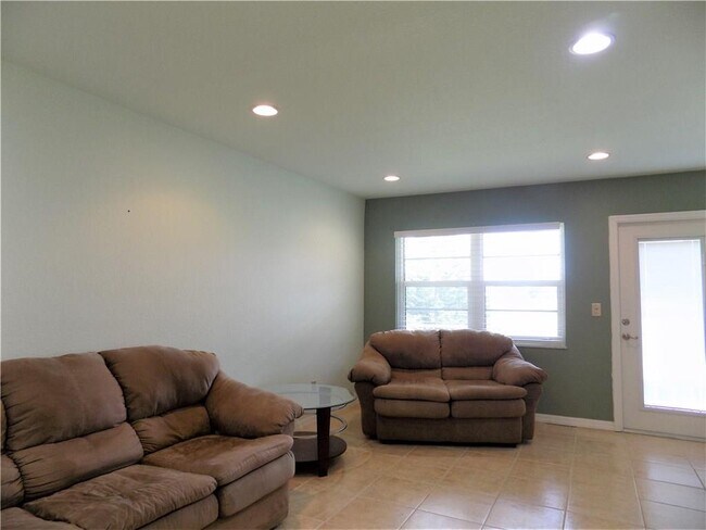 Foto del edificio - 20 Pine Arbor Ln