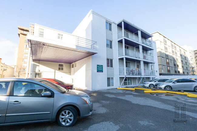 Photo du bâtiment - Beltline Apartments off 17th