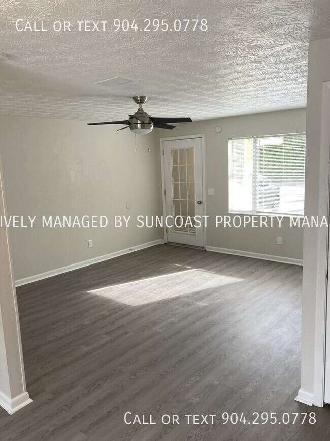 Foto del edificio - Renovated 3Bd/1.5Ba House in Jax Available...