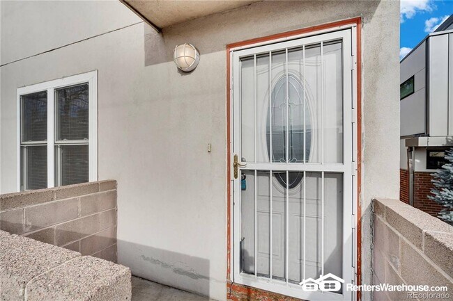 Foto del edificio - 2355 W 32nd Ave
