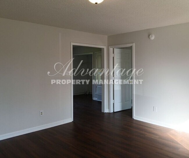 Foto del edificio - Cute 3 bedroom 2 bathroom home in Frayser ...