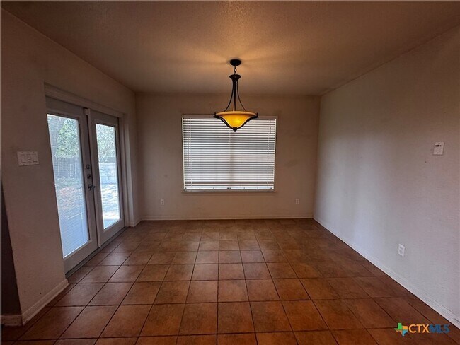 Foto del edificio - 1518 Chardonnay Dr